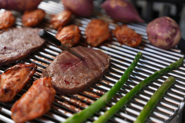 Grilling Enthusiasts: Understanding the Different Types of Grill Grates for Kamado Cooking
