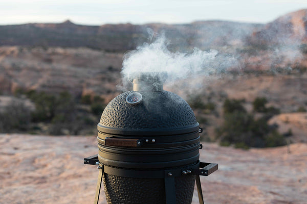 How to Control Temperature in a Kamado Grill | Vessils Airflow BBQ Guide
