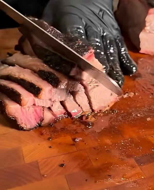 How To Slice a Brisket in 60 Seconds!