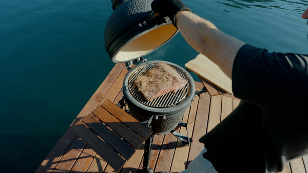 How to Grill Without Burning — Temperature Management Tips