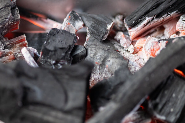 Why Charcoal is Making a Comeback – The Flavor, Trends & Tech Behind Modern Live-Fire Grilling